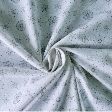 Хлопок с деликатным цветочным принтом
