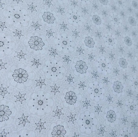 Хлопок с деликатным цветочным принтом