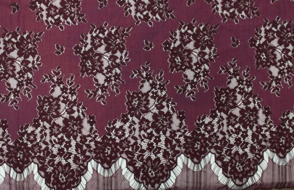 Кружево купонное с фестонным краем