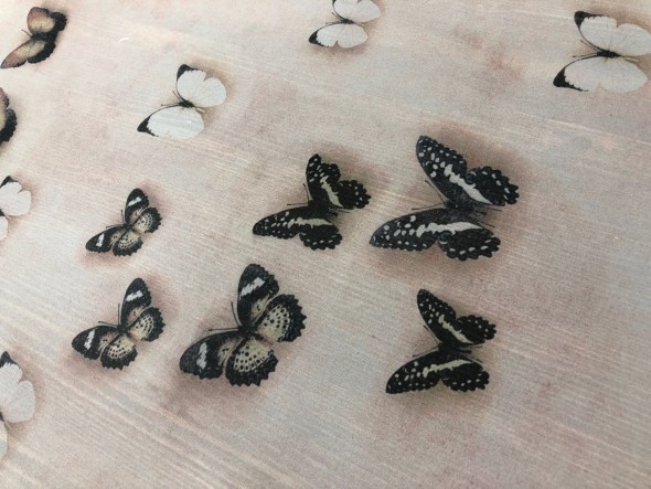 Шифон розовый с бабочками