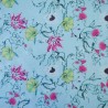 Ткань с шелком принт цветы на голубом фоне