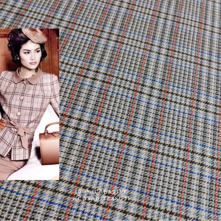 Костюмная ткань в бежевых тонах в клетку