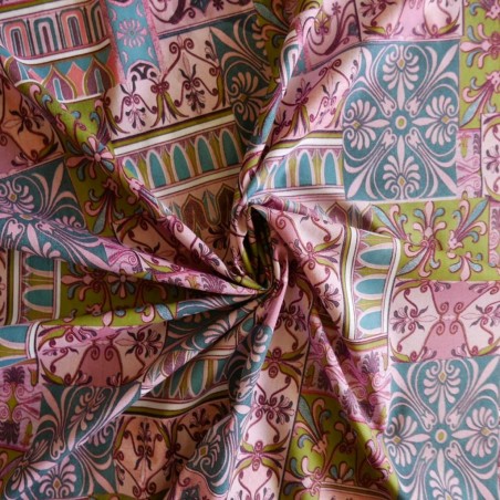 Ткань хлопок в розовых тонах с принтом пэчворк