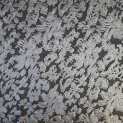 Вышивка пайетками на сетке