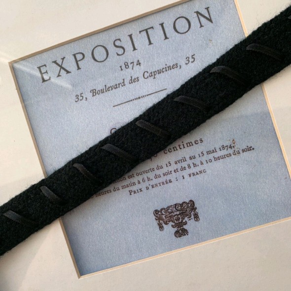 Тесьма для одежды