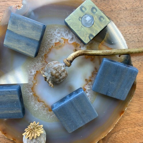 Пуговицы объёмные квадратные, пластик имитирующий камень 2