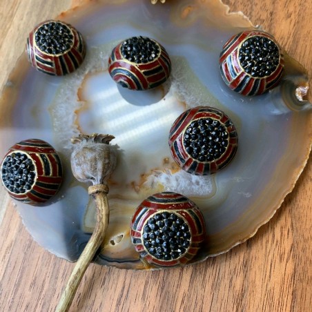 Пуговицы металлические объёмные с эмалью и стразами