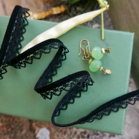 Тесьма бархатная с ажурным краем