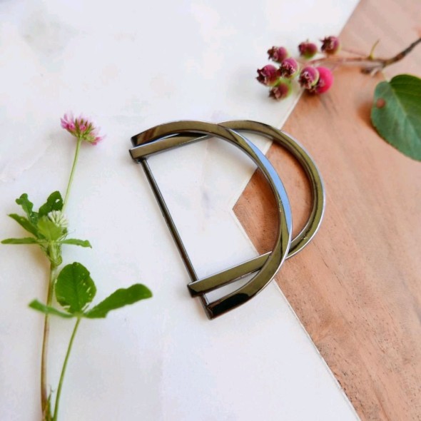 Пряжка полукольцо металлическое для декорирования одежды