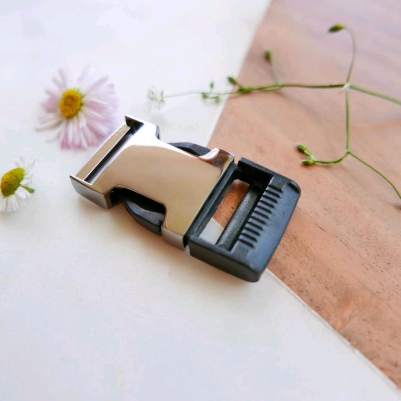 Пряжка разъемная для пояса