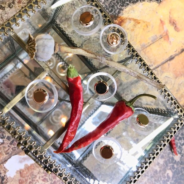 Пуговицы прозрачные пластик с металлом