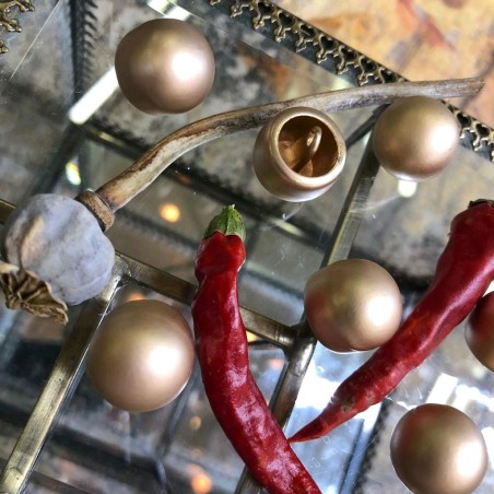 Пуговицы золотистые матовые