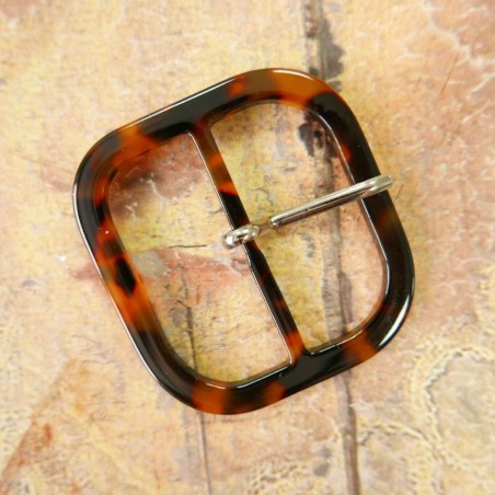 Пряжка пластиковая