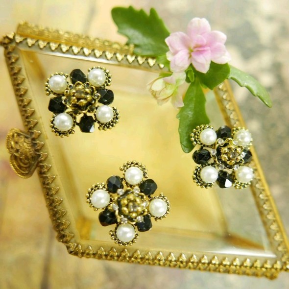 Брошь на булавке