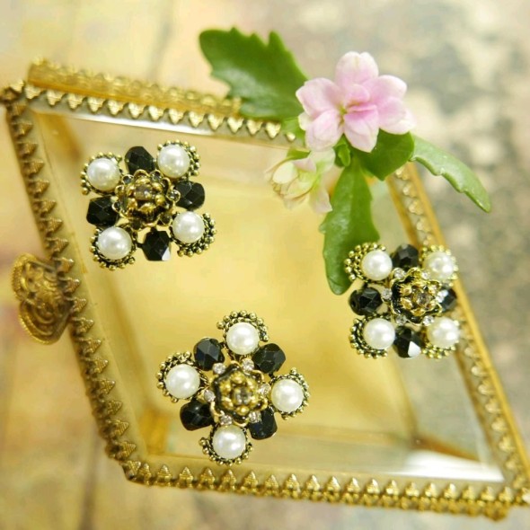 Брошь на булавке