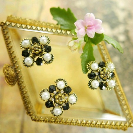 Брошь на булавке