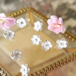 Пуговицы блузочная цветочки