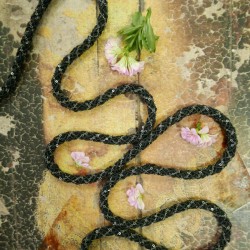 Шнуры: Шнур декоративный с цепочкой