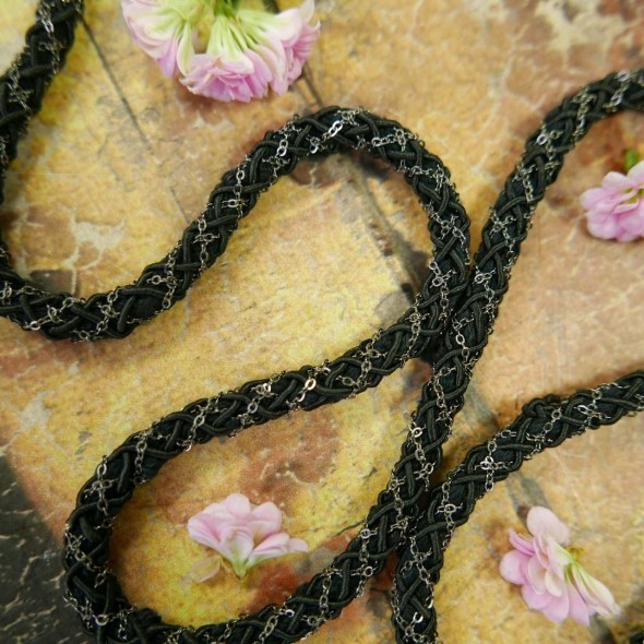 Шнуры: Шнур декоративный с цепочкой