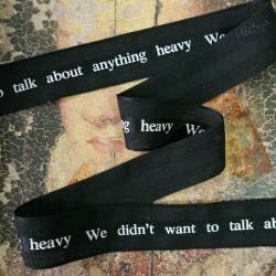 Материалы: Лента полупрозрачная с текстом