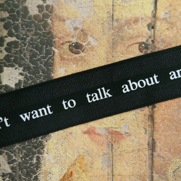 Материалы: Лента полупрозрачная с текстом