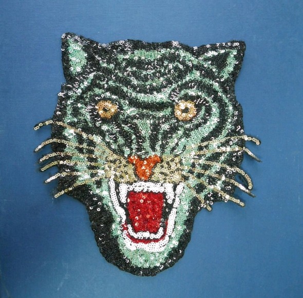 Нашивка из пайеток тигр по мотивам Gucci