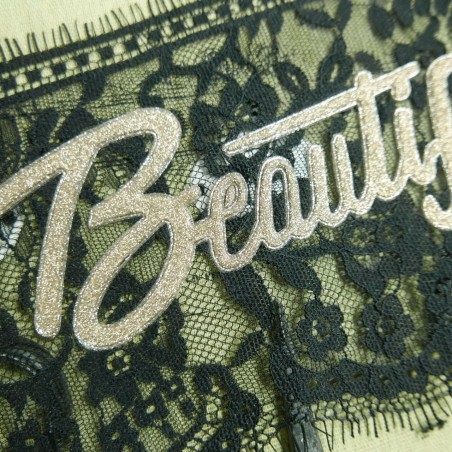 Кружевная нашивка