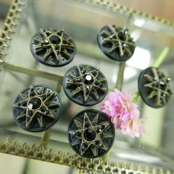 Пуговицы металлические с бронзовой звездой и чёрными стразами