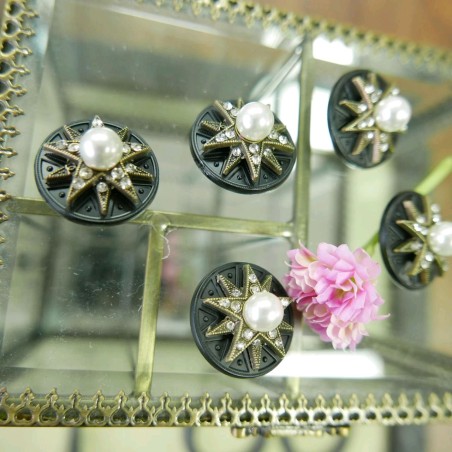 Пуговицы звёзды с жемчугом и стразами