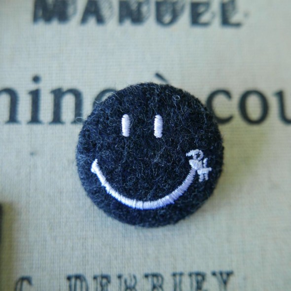 Броши текстильные с вышивкой