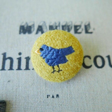 Броши текстильные с вышивкой