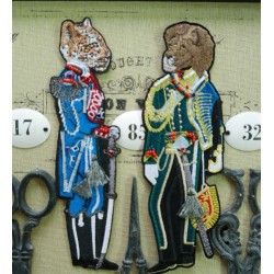 Нашивки звери в военной форме