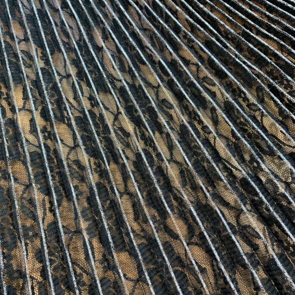 Кружевные гофрированные детали для юбки