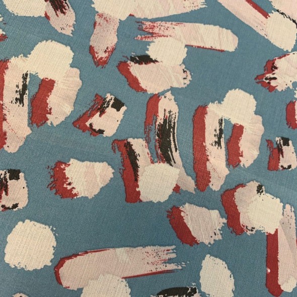 Ткань шифон жатый бирюзового оттенка с абстрактным принтом