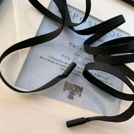 Шнурки для одежды черные с матовыми концевиками