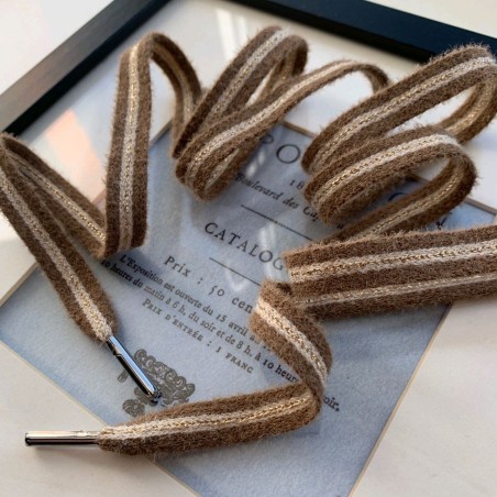 Шнурки полосатые для спортивной одежды светло-коричневые с люрексом