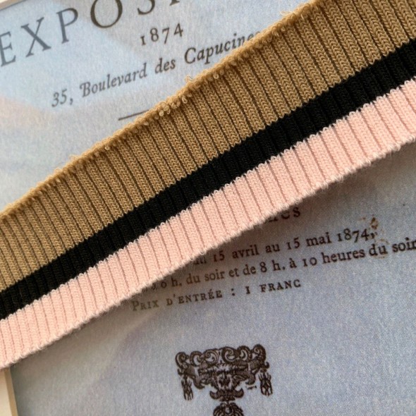 Подвязы трикотажные бежево-розовые с чёрной полоской в центре