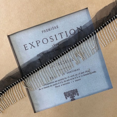 Тесьма декоративная с цепочками на основе из сетки чёрного цвета