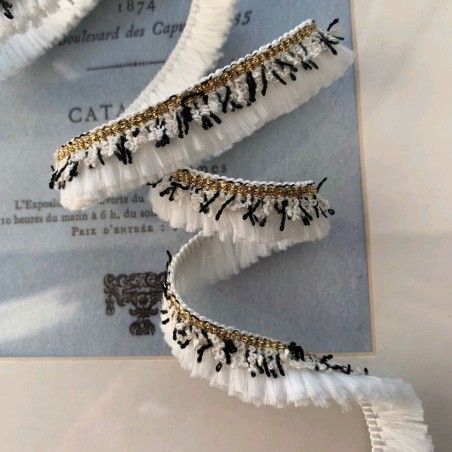 Тесьма бахрома односторонняя с нитью люрекса