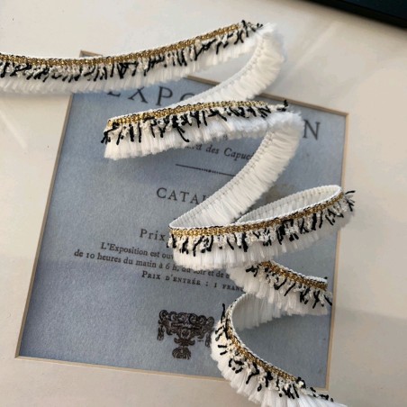 Тесьма бахрома односторонняя с нитью люрекса