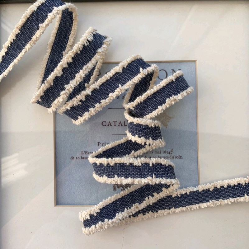 Тесьма для одежды джинсовая с бахромой