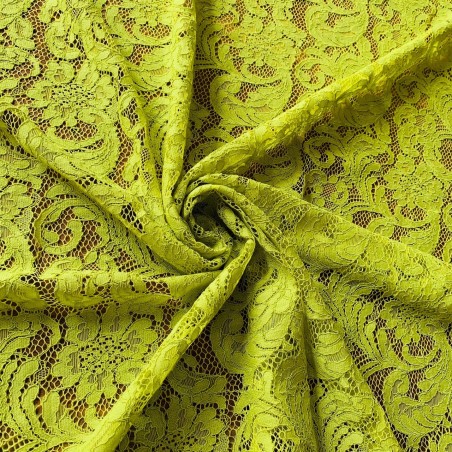 Кружево купонное насыщенного салатового оттенка