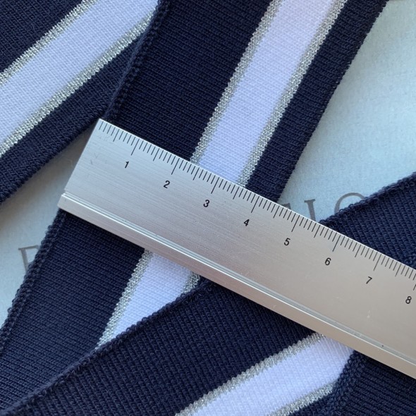 Трикотажные подвязы синего цвета с белой и серебристой полосками