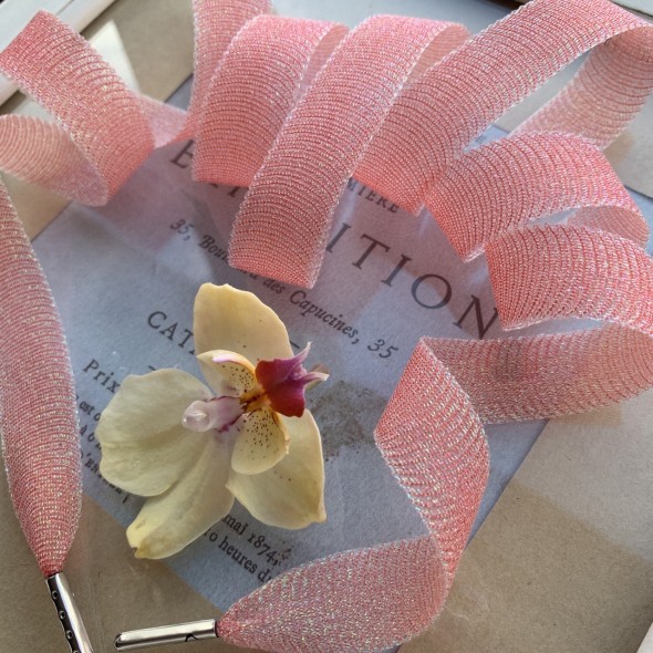 Прозрачные шнурки для декорирования одежды кораллово-красные с люрексом