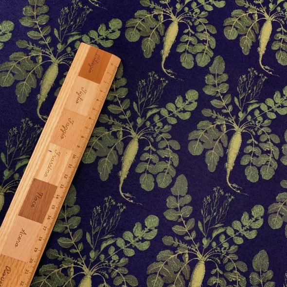 Жаккард темно синий с зелеными  репками