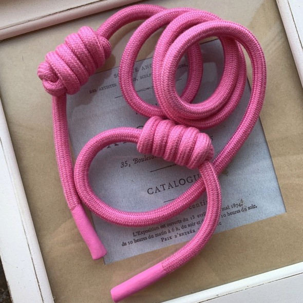 Шнурки объемные с декоративными узлами и прорезиненными наконечниками