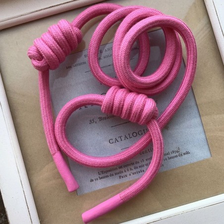 Шнурки объемные с декоративными узлами и прорезиненными наконечниками