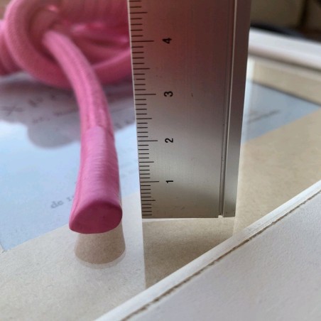 Шнурки объемные с декоративными узлами и прорезиненными наконечниками