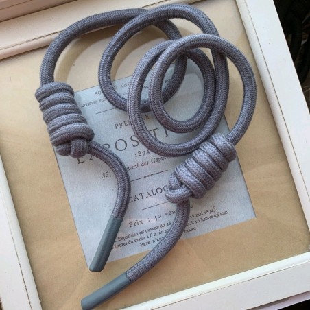 Шнурки объемные с декоративными узлами и прорезиненными наконечниками