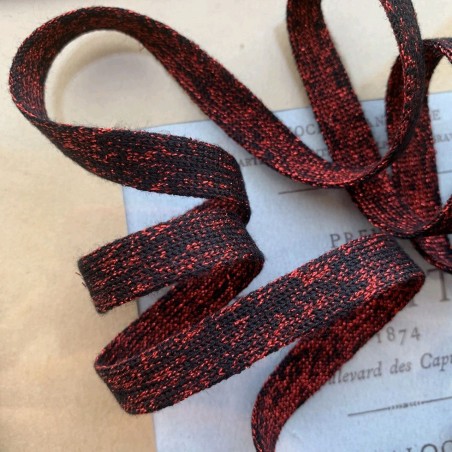 Шнурок трикотажный тёмно-красный с люрексом